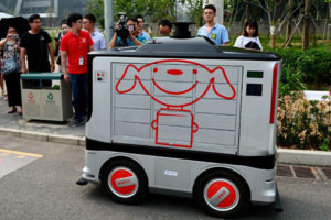 На дорогах Пекина появились роботы-курьеры