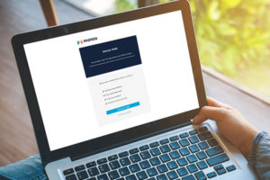 Популярный мобильный банк запустил веб-интерфейс