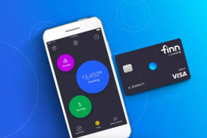 Новый мобильный банк платит клиентам $100 за регистрацию