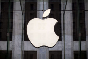 Капитализация Apple по ошибке превысила триллион долларов