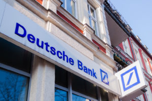 Deutsche Bank участвовал в отмывании денег из ПриватБанка: сколько вывел Коломойский