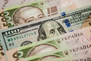 Минфин увеличит количество валютных аукционов