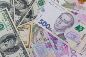 В НБУ назвали причины обесценивания гривны