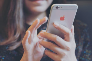 Украинцы смогут добавить билеты на поезд в кошелек Apple