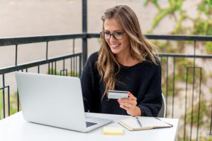 7 млн украинцев покупают онлайн: названы самые популярные товары