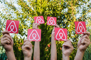 Airbnb предоставит владельцам жилья долю в компании