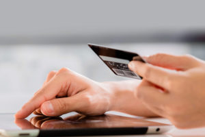 Первая в стране: украинский госбанк запустил виртуальную карту для бизнеса