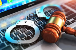 СБУ задержала хакеров, грабивших банкоматы и крипто-биржи