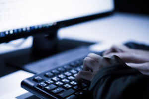 Мошенники пытались украсть данные украинских декларантов