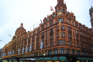 $21 млн на шопинг: в Лондоне иностранку заставили рассказать, откуда деньги