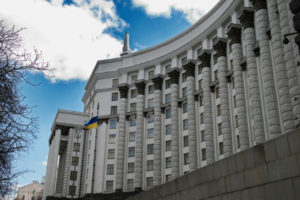 В Минфине рассказали, как выберут банки для зарплат и пенсий