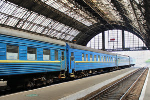 В Укрзализныце рассказали, сколько билетов продают онлайн