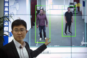 В Китае внедряют систему идентификации личности по походке