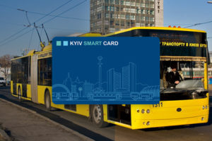 Весь муниципальный транспорт Киева перешел на оплату Kyiv Smart Card
