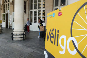 В Париже откроют самый крупный в мире прокат электровелосипедов