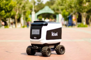 В США внезапно загорелся робот-курьер (видео)