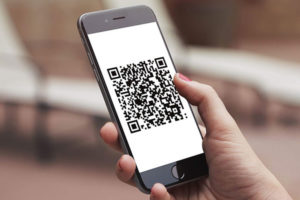 Крупнейший украинский банк запустил платежи по QR-кодам
