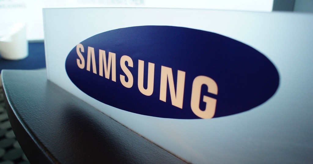 Samsung самсунг патент смартфон голограмма