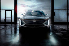 Cadillac готовится к выпуску своего первого электромобиля