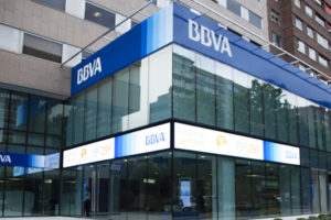 Рубеж пройден: европейский банк обслуживает более 50% клиентов удаленно