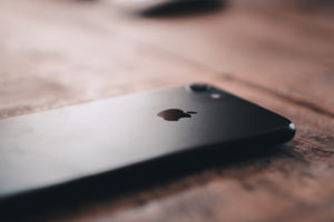 Брокеры смогут финансировать свои счета с помощью Apple Pay