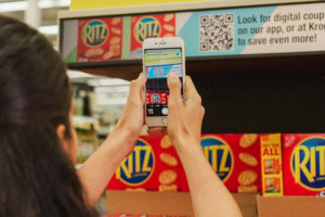 Цифровые полки и приложение: Microsoft модернизирует магазины в США