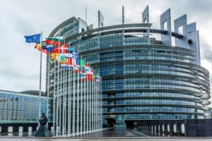 В ЕС снизят комиссию на трансграничные платежи