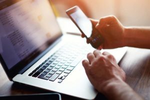 Стало известно, сколько украинцев пользуется интернетом