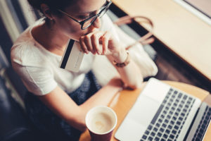 Как тратят деньги клиенты ПриватБанка: названы самые приоритетные покупки