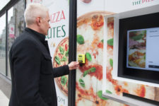 Пицца за три минуты: в Канаде установили необычные автоматы