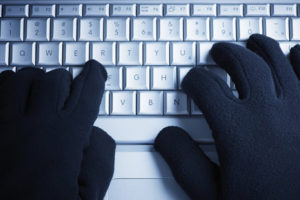 В Украине задержали крупную группу интернет-мошенников