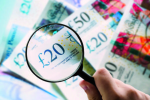 Четыре из десяти компаний не знают о мошенничестве с их счетами