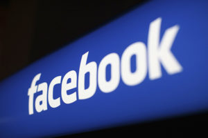 Facebook случайно сохранил данные новых пользователей