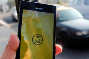 Конкуренция растет: Sony запускает собственный сервис такси