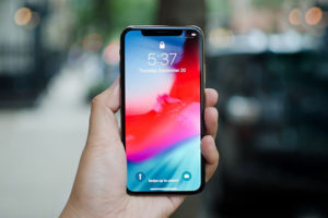 Фальшиві інновації: ТОП-7 функцій, які iPhone перейняв у конкурентів