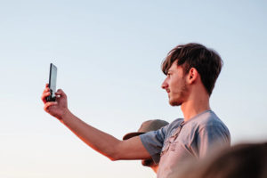 Открывать счета с помощью селфи предложили в британском банке