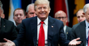 Обошлись без соцсети: Трамп запустил сайт для общения со сторонниками