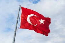 Турция откроет в аэропортах центры тестирования COVID-19: названа дата