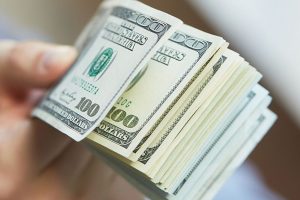 Назад в прошлое: экономист объяснил, возможен ли доллар по 8 грн