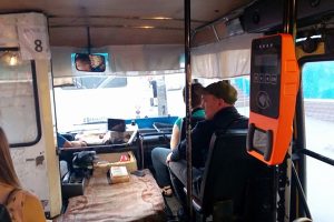 В киевских маршрутках установили терминалы для оплаты картой