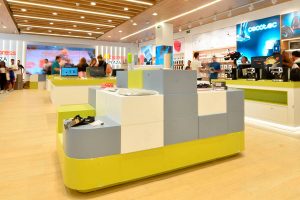 AliExpress открыл оффлайн-магазин в Европе