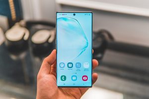 Samsung выпустил новый смартфон с поддержкой блокчейна — фото