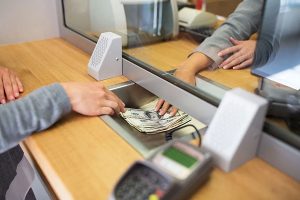 Украинцы смогут покупать иностранную валюту без ограничений