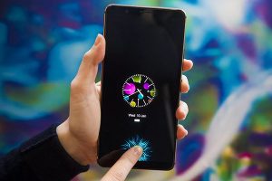 Galaxy S10 можно разблокировать любым отпечатком пальца: Samsung признал неисправность