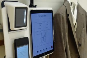 В японских магазинах примерочные заменят кассы