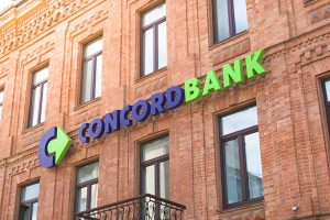 Украинский банк выпустил карту, которую можно оформить через Telegram