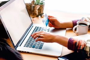 НБУ рекомендует банкам снизить тарифы на безналичные расчеты