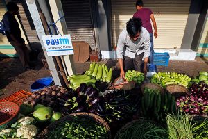 Индия отказывается от наличных быстрее других стран: в чем причина?