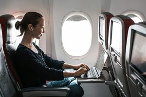 Летом никуда не летим: когда и как возобновится авиасообщение в Украине