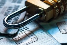 Как избежать карточного мошенничества: 3 совета от антифрод-специалиста